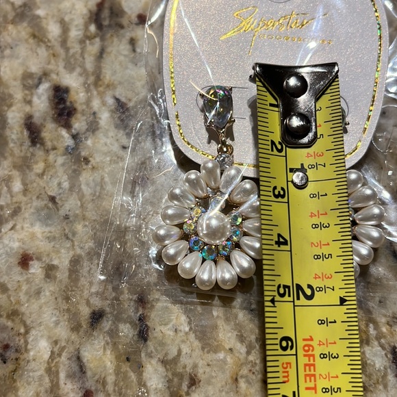 🥰 Classy Rhinestone & Faux Pearl Teardrop Posted Earrings - Picture 2 of 3